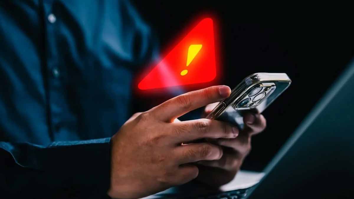 Alerte arnaque gigantesque « si vous recevez ce SMS et que vous ne supprimez SURTOUT pas immédiatement le numéro, vous allez le payer très cher »
