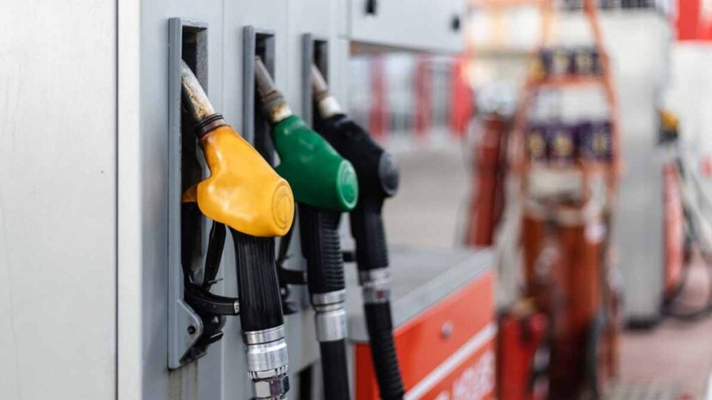La gendarmerie alerte sur cette nouvelle arnaque à la pompe à essence, des milliers d’automobilistes déjà piégés