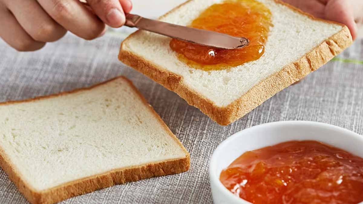 Glycémie : fini le beurre et la confiture, voici ce qu’il faut étaler sur ses tartines de pain après 50 ans
