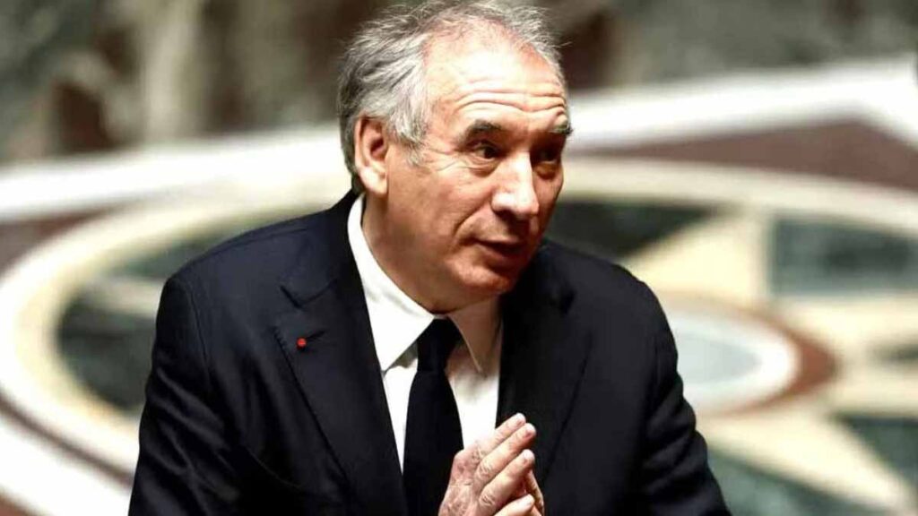 Impôts sur les livrets d’épargne et l’assurance-vie : François Bayrou prêt à cibler l’argent des Français