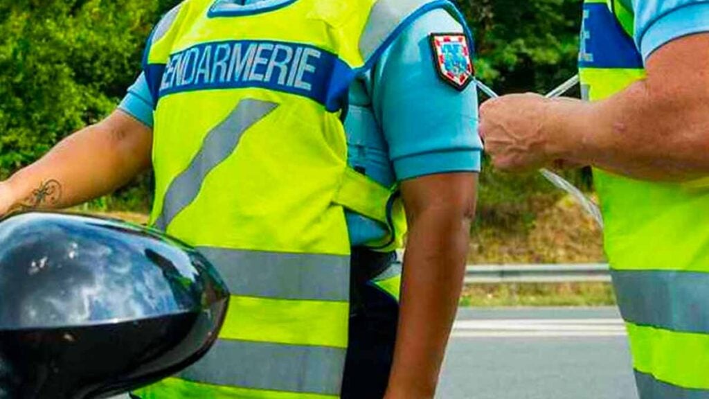 Amende salée et retrait de points pour les automobilistes qui portent ces lunettes au volant