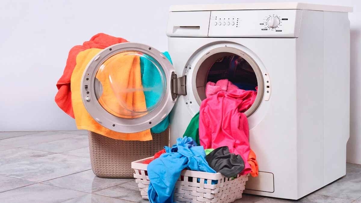 Machine à laver : Peu de personnes connaissent cette astuce secrète pour avoir un linge plus propre et plus doux