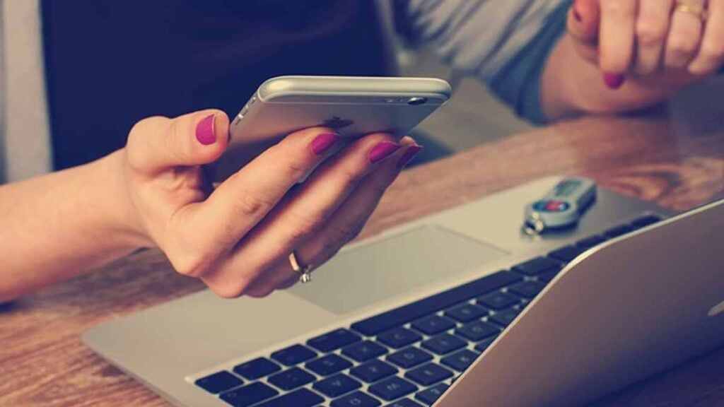 erreur licenciements par e-mail