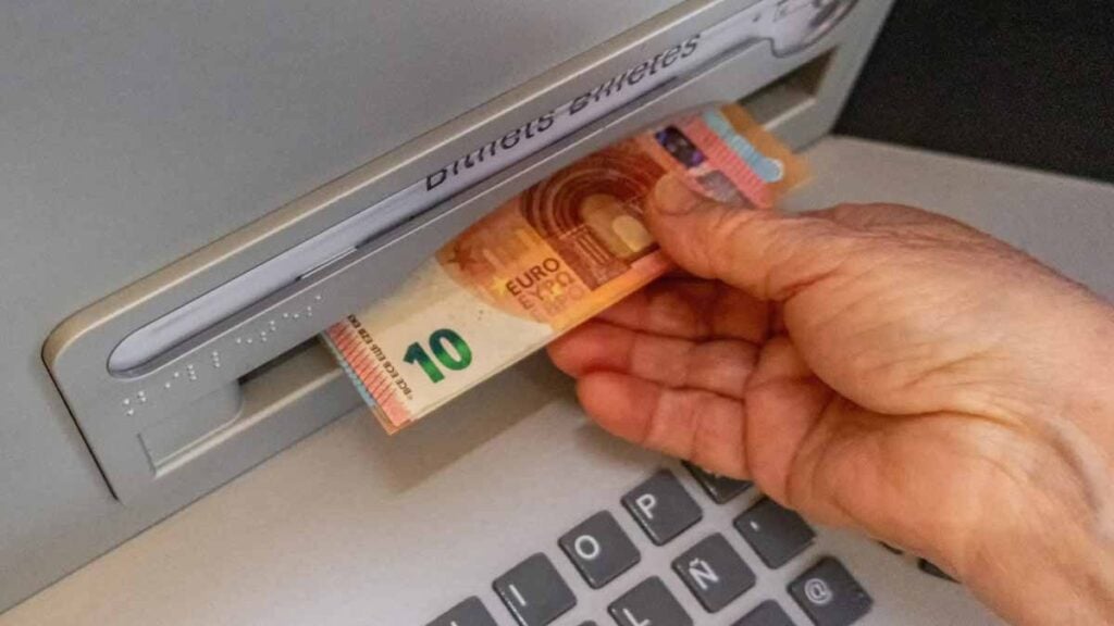 La nouvelle est officielle : tous les virements bancaires vont être bloqués en France à partir de cette date et pendant une durée de 2 jours