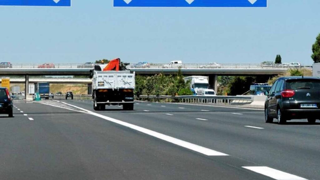 personne âgée à contresens A75
