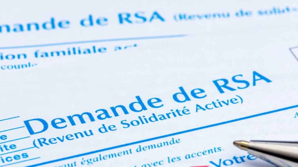RSA : il détournait ses allocations pour financer ses voyages à l’étranger, 8790 euros réclamés
