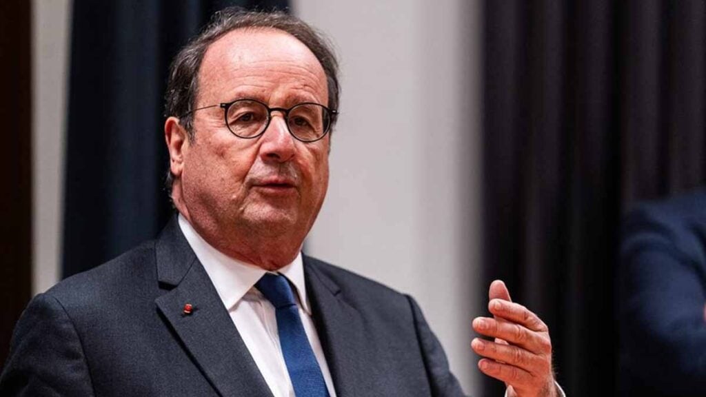 Vote de confiance : Hollande ne « comprend pas comment » Macron « a pu laisser Bayrou prendre une telle décision »